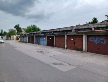 garaże Na Skarpie 17 maja 2023